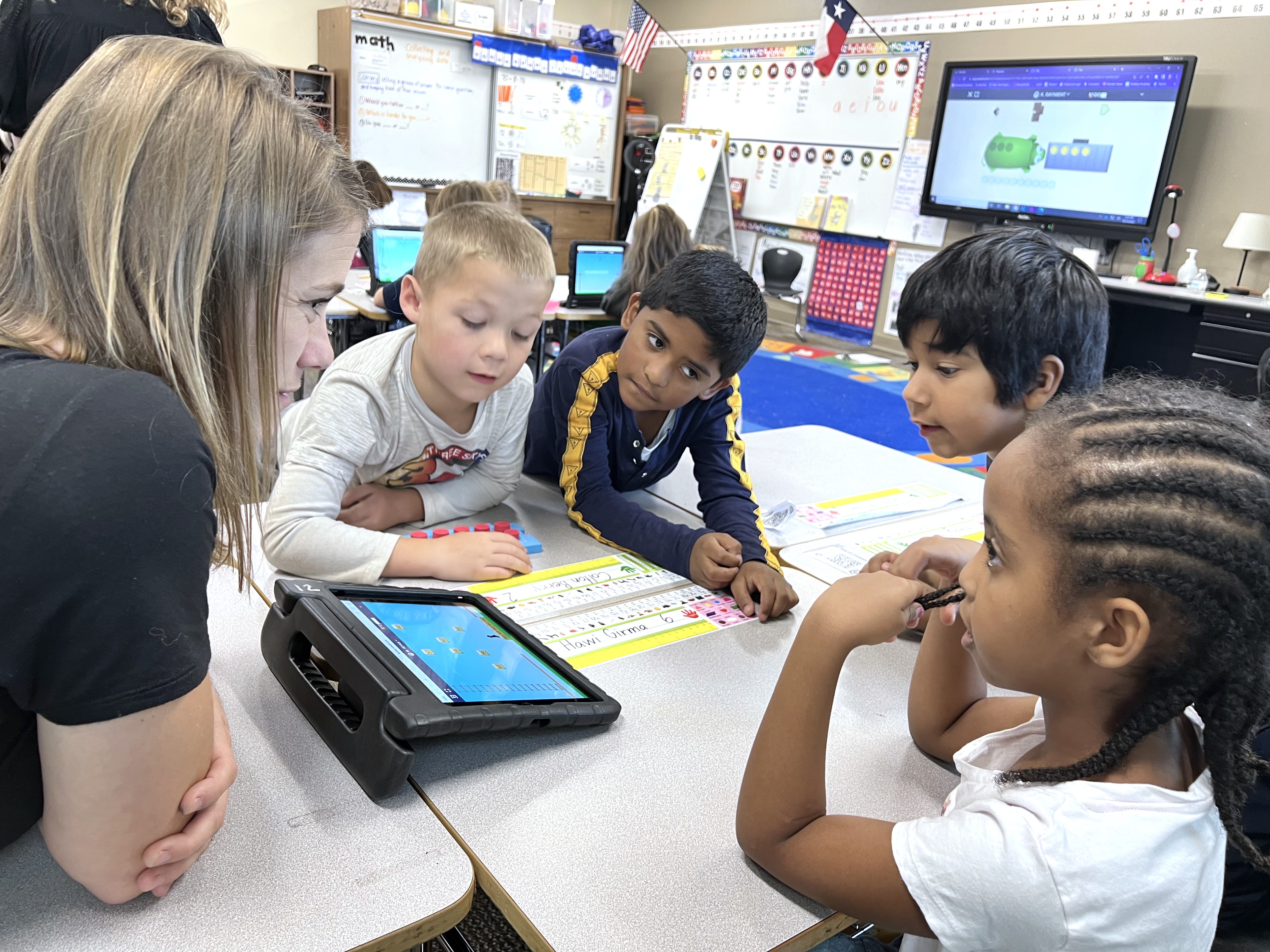 1_puzzle_talk_small group, over shoulder.jpeg